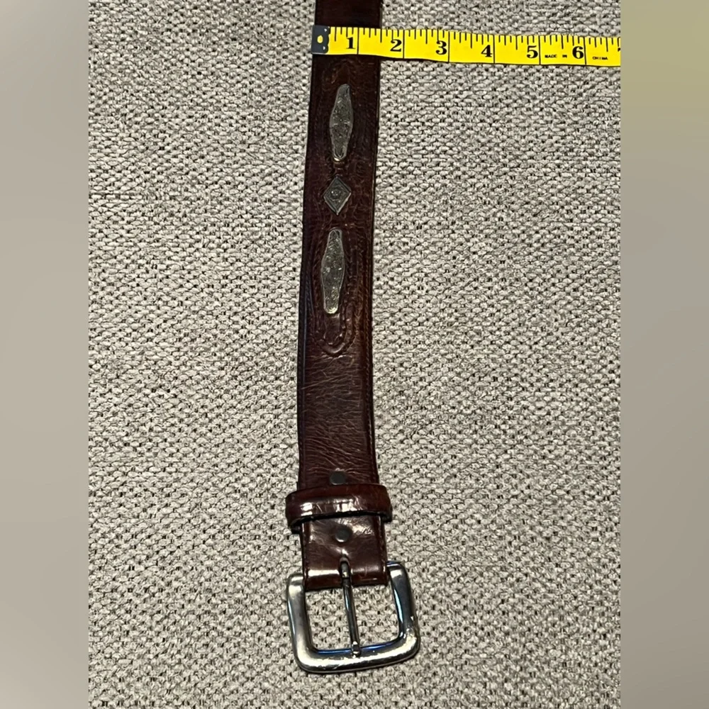 Gorgeous Vintage Leather Belt with‎ Silver Detailing 36
